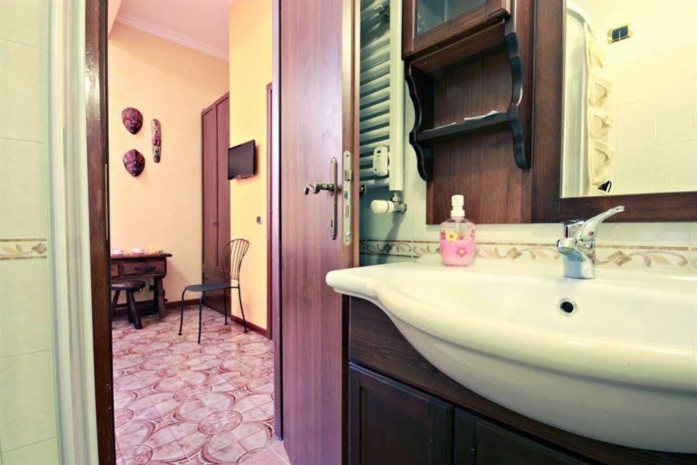 Affittacamere San Pietro Resort Рим Экстерьер фото