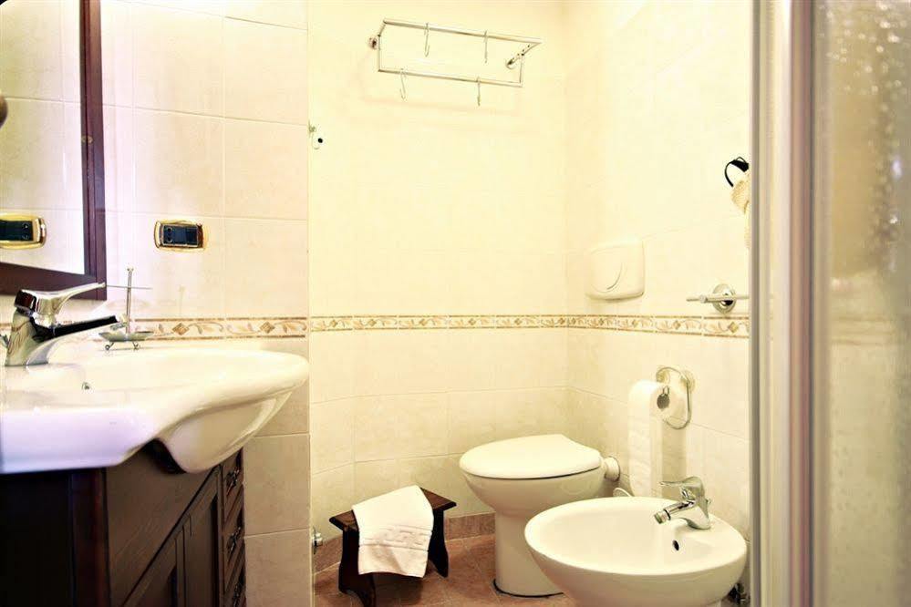 Affittacamere San Pietro Resort Рим Экстерьер фото